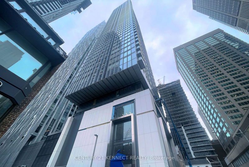 8 Cumberland St, unit 1102 for rent