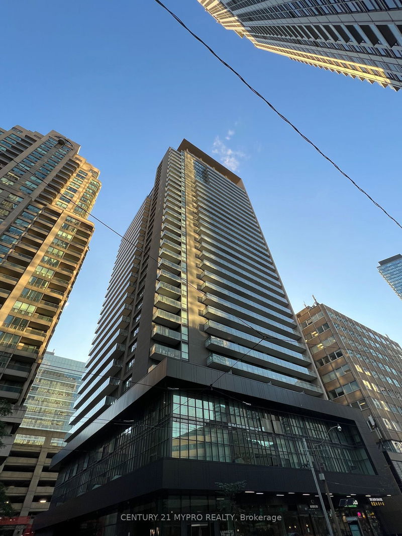 770 Bay St, unit 2401 for rent