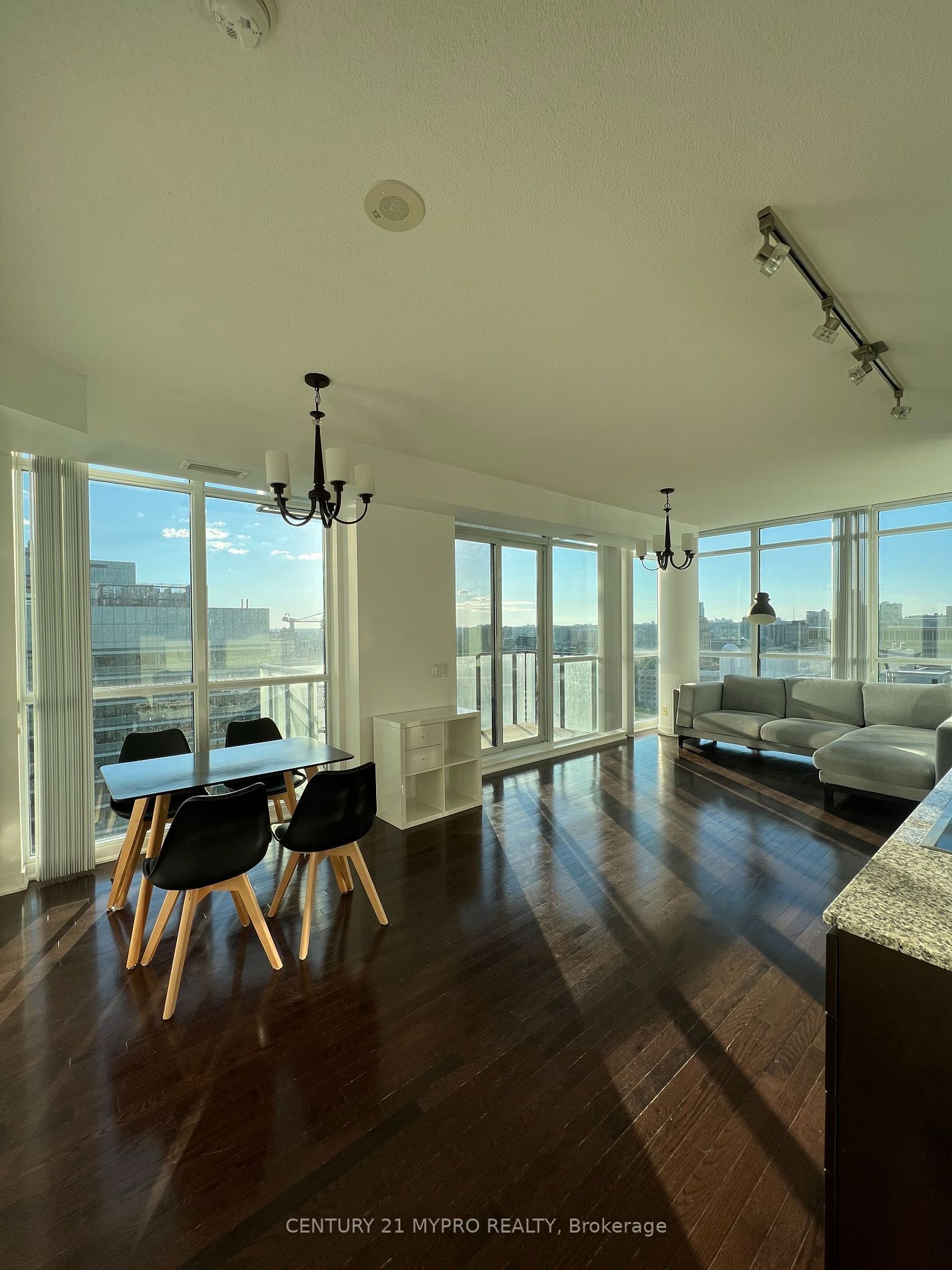 770 Bay St, unit 2401 for rent