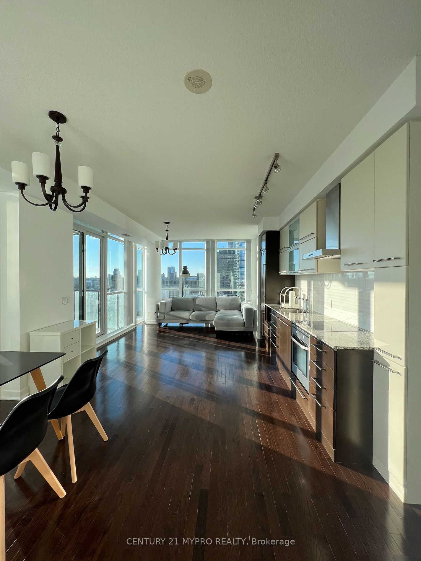 770 Bay St, unit 2401 for rent