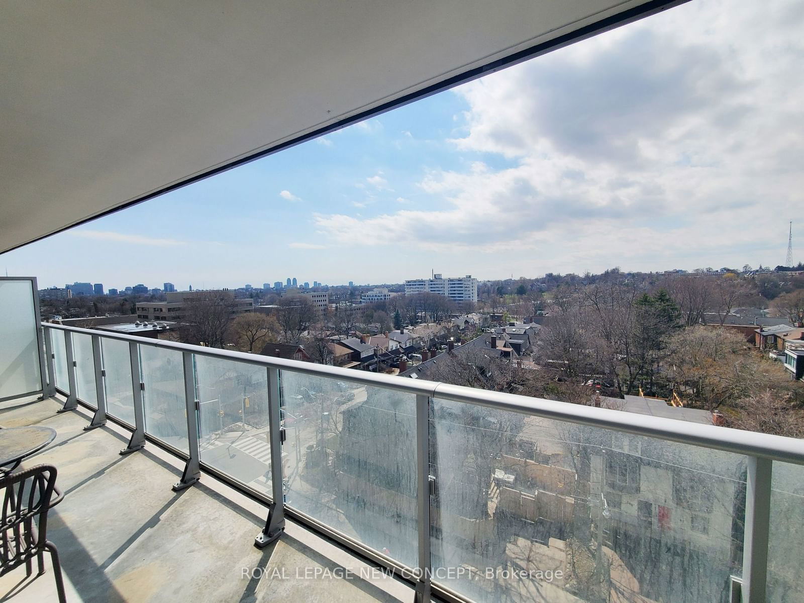 58 Orchard View Blvd, unit 701 for sale