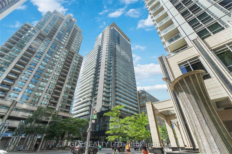 770 Bay St, unit 1604 for rent