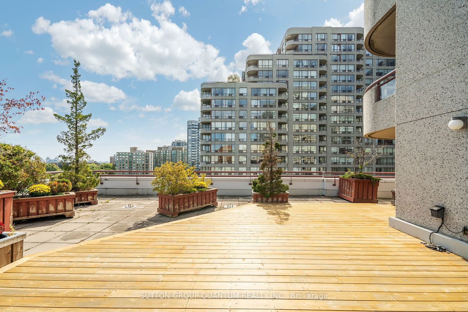 5785 Yonge St, unit PH 603 for sale