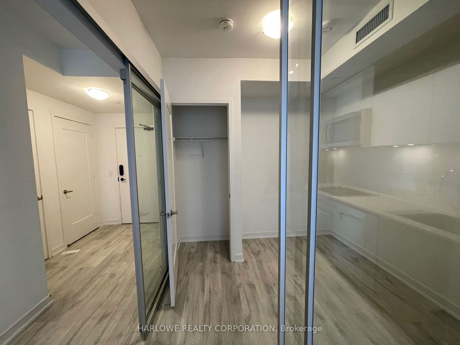 121 Lower Sherbourne St, unit 370 SW for rent