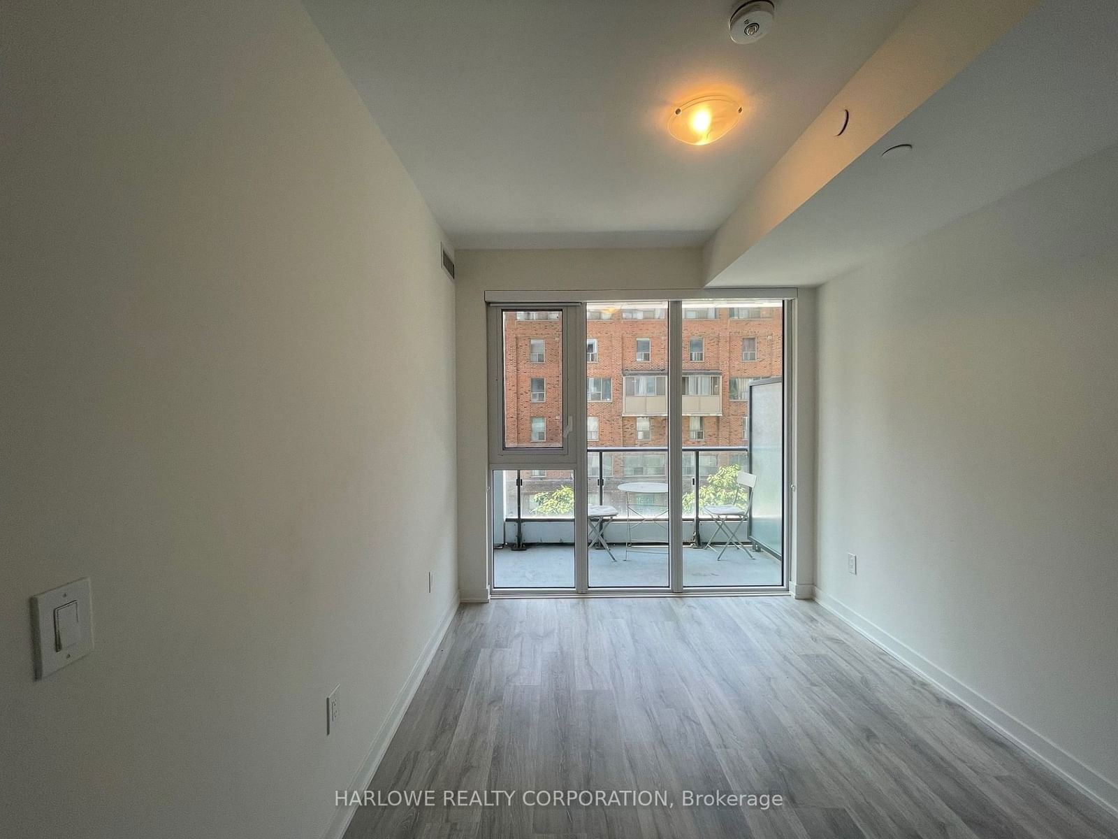 121 Lower Sherbourne St, unit 370 SW for rent