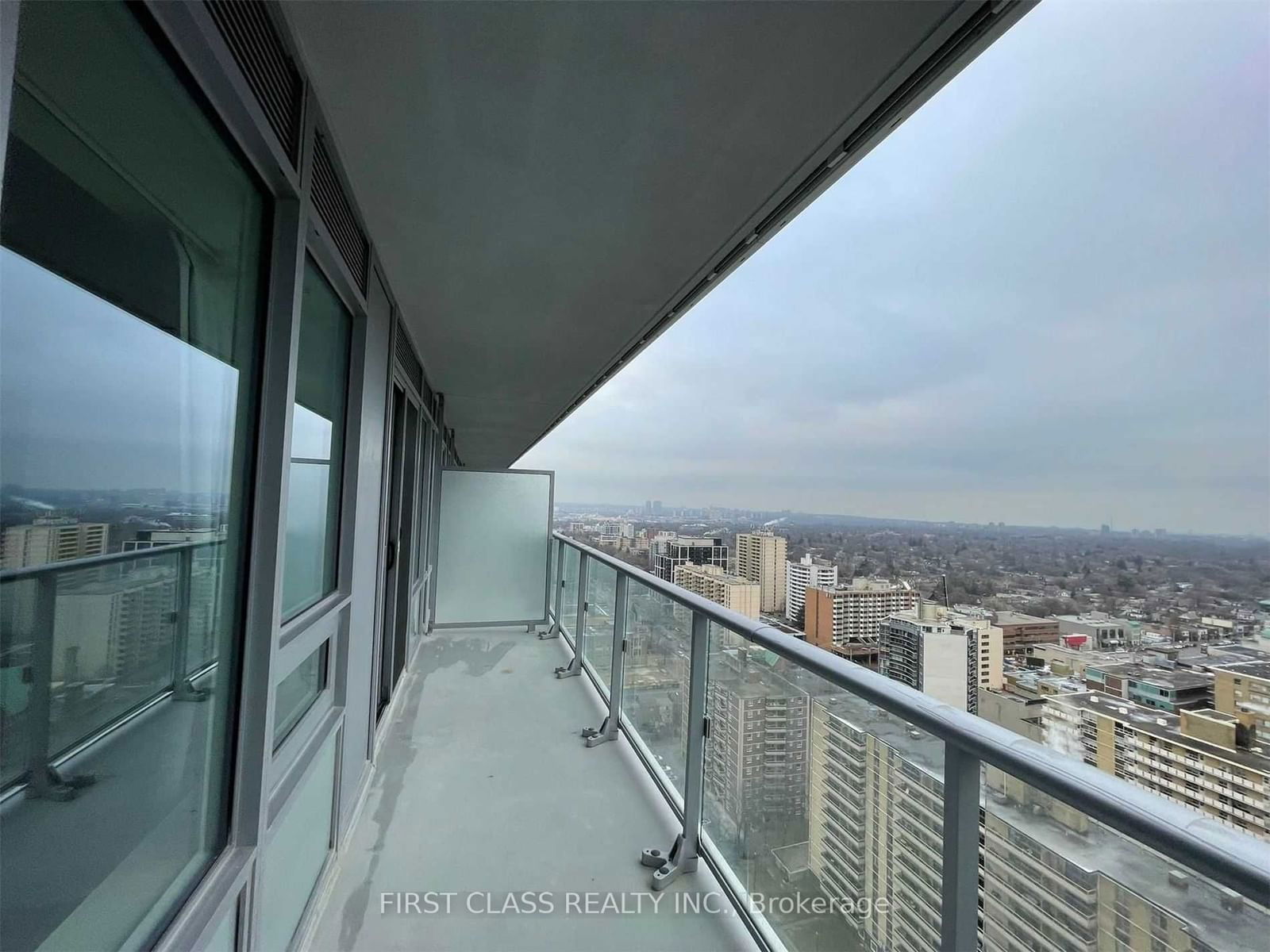 195 Redpath Ave, unit 2608 for rent