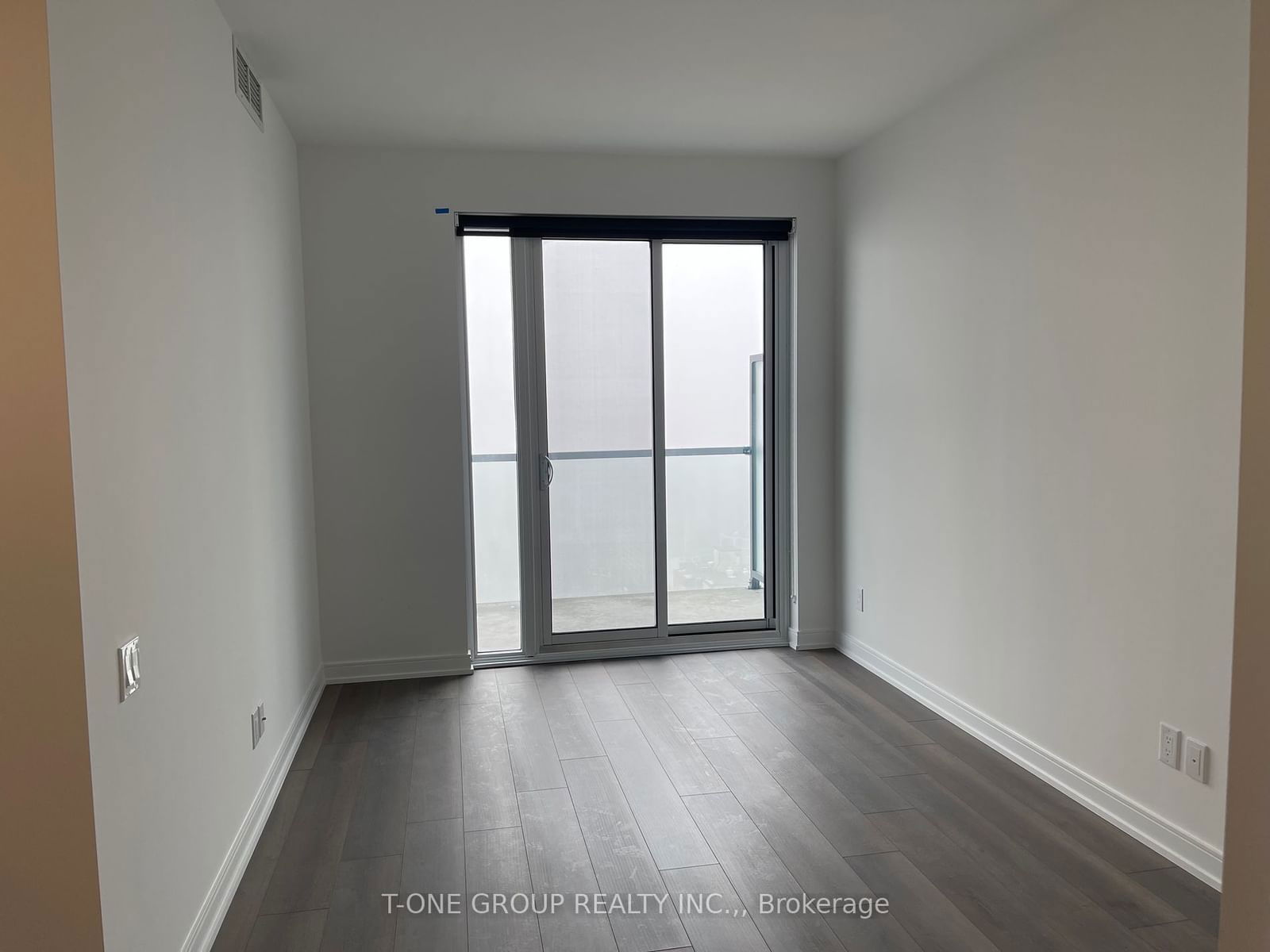 3 Gloucester St, unit 3006 for rent