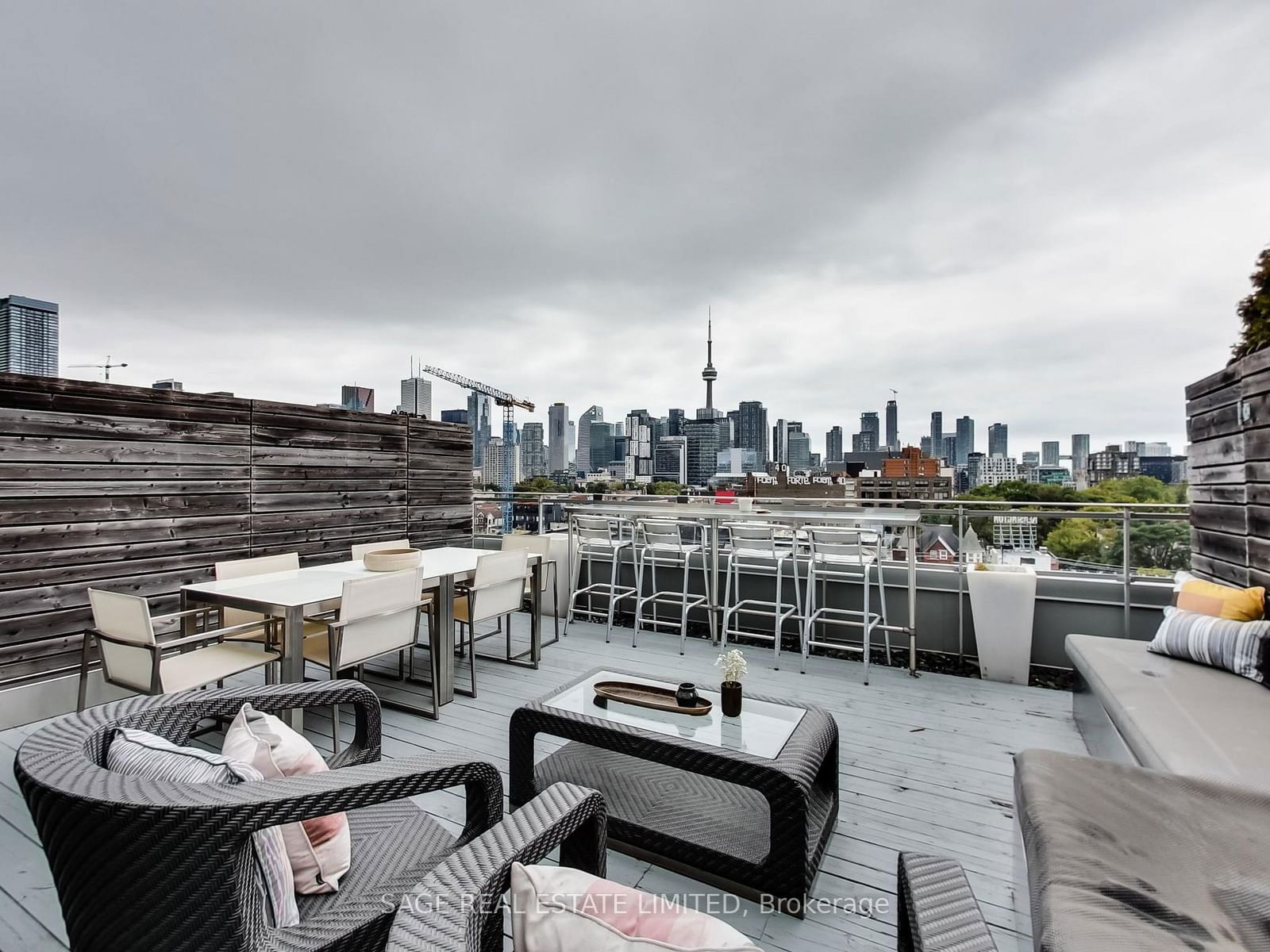 160 Baldwin St, unit PH616 for sale