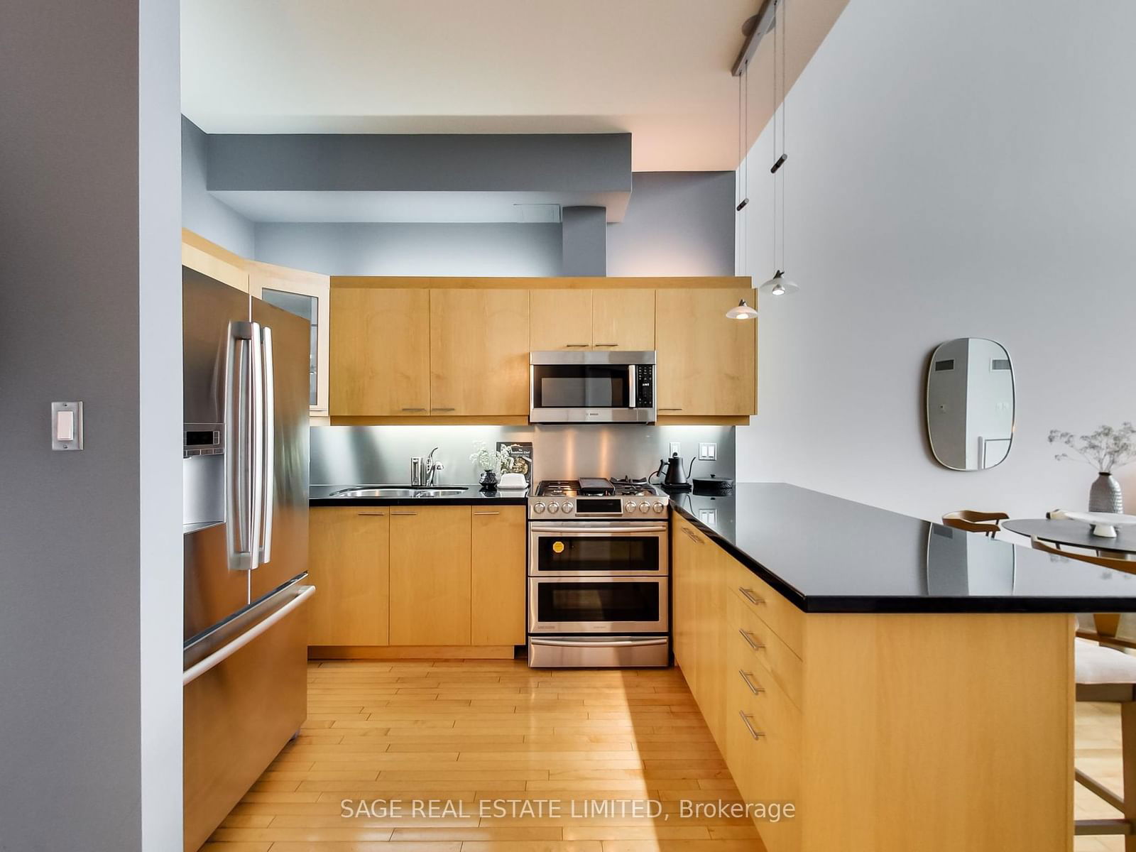 160 Baldwin St, unit PH616 for sale