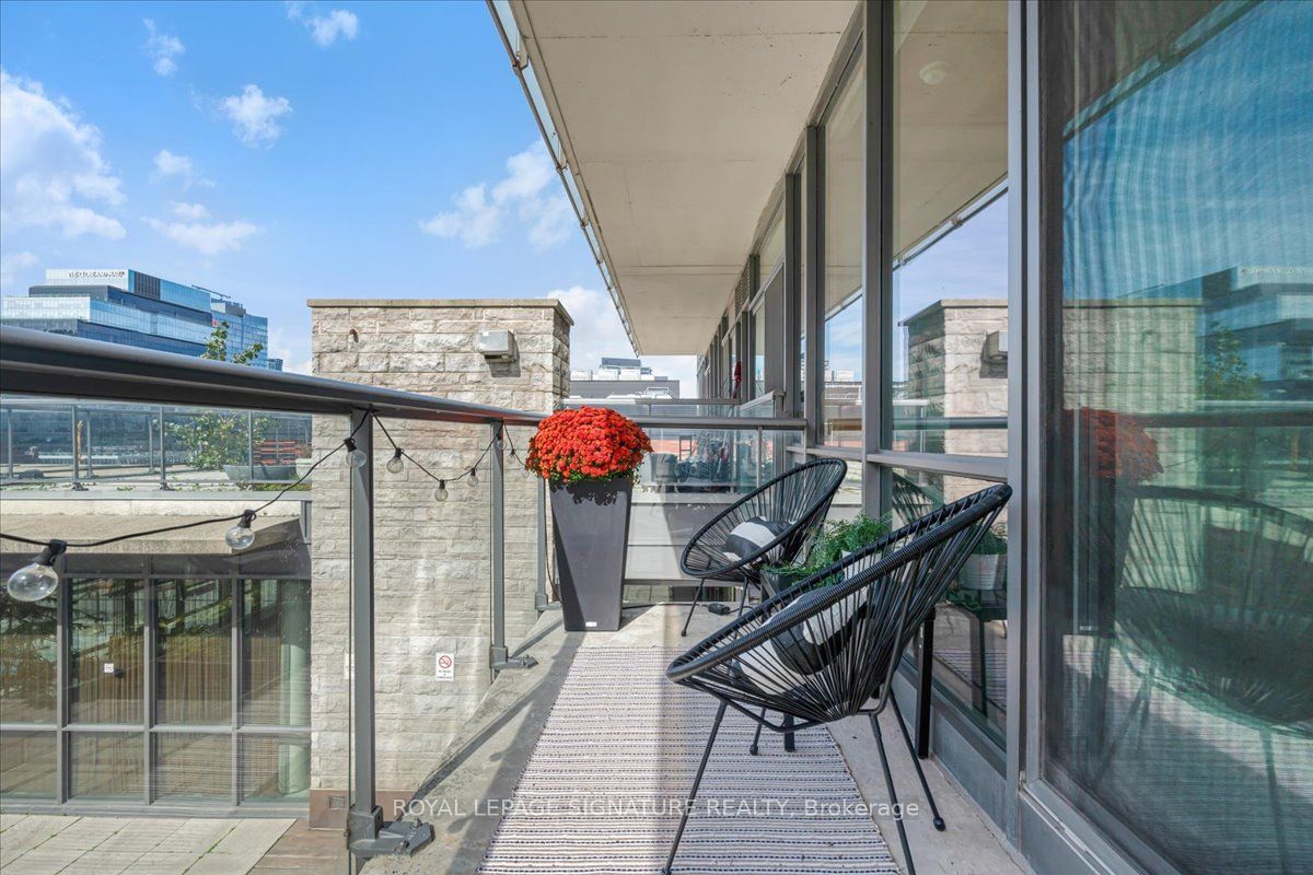 33 Mill St, unit 706 for sale