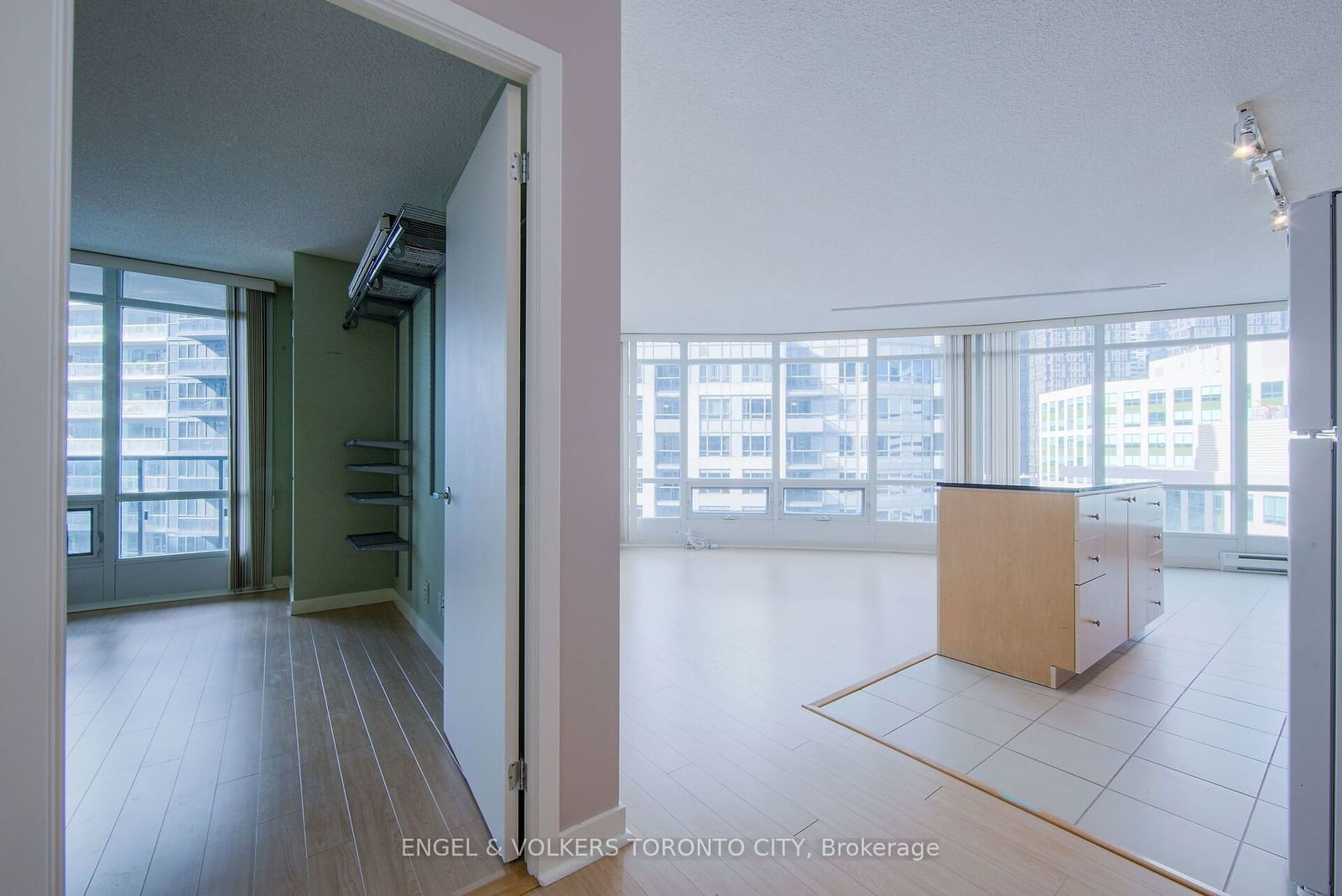 361 Front St W, unit 2110 for sale