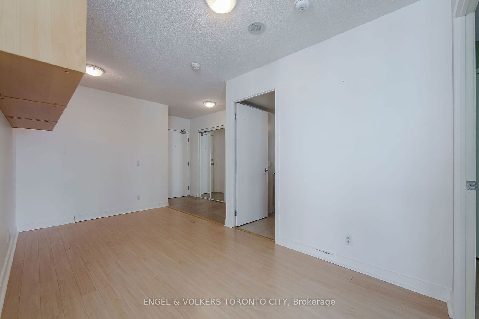 361 Front St W, unit 2110 for sale