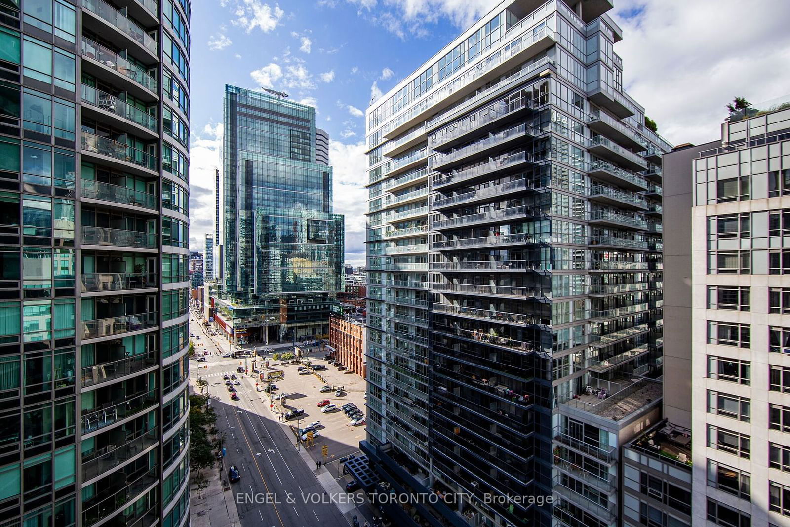 361 Front St W, unit 2110 for sale