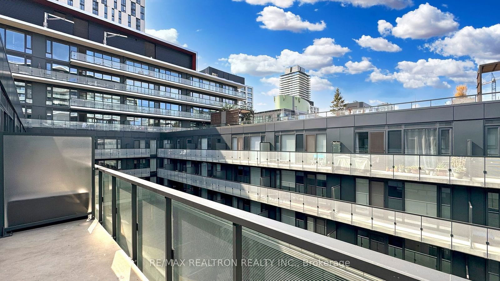 180 Mill St, unit S521 for sale