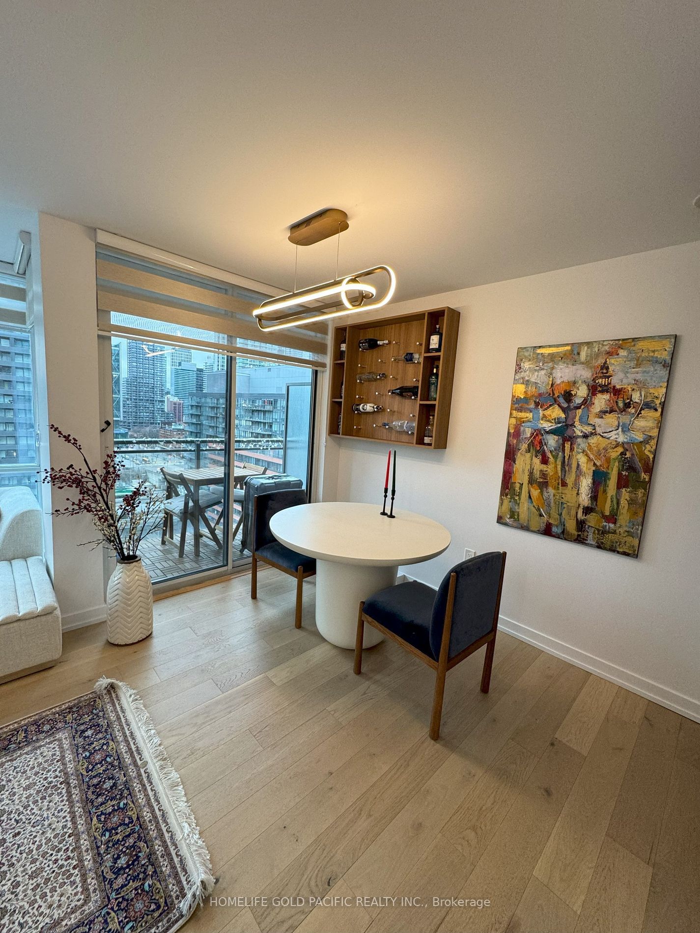 15 Fort York Blvd, unit 2103 for sale