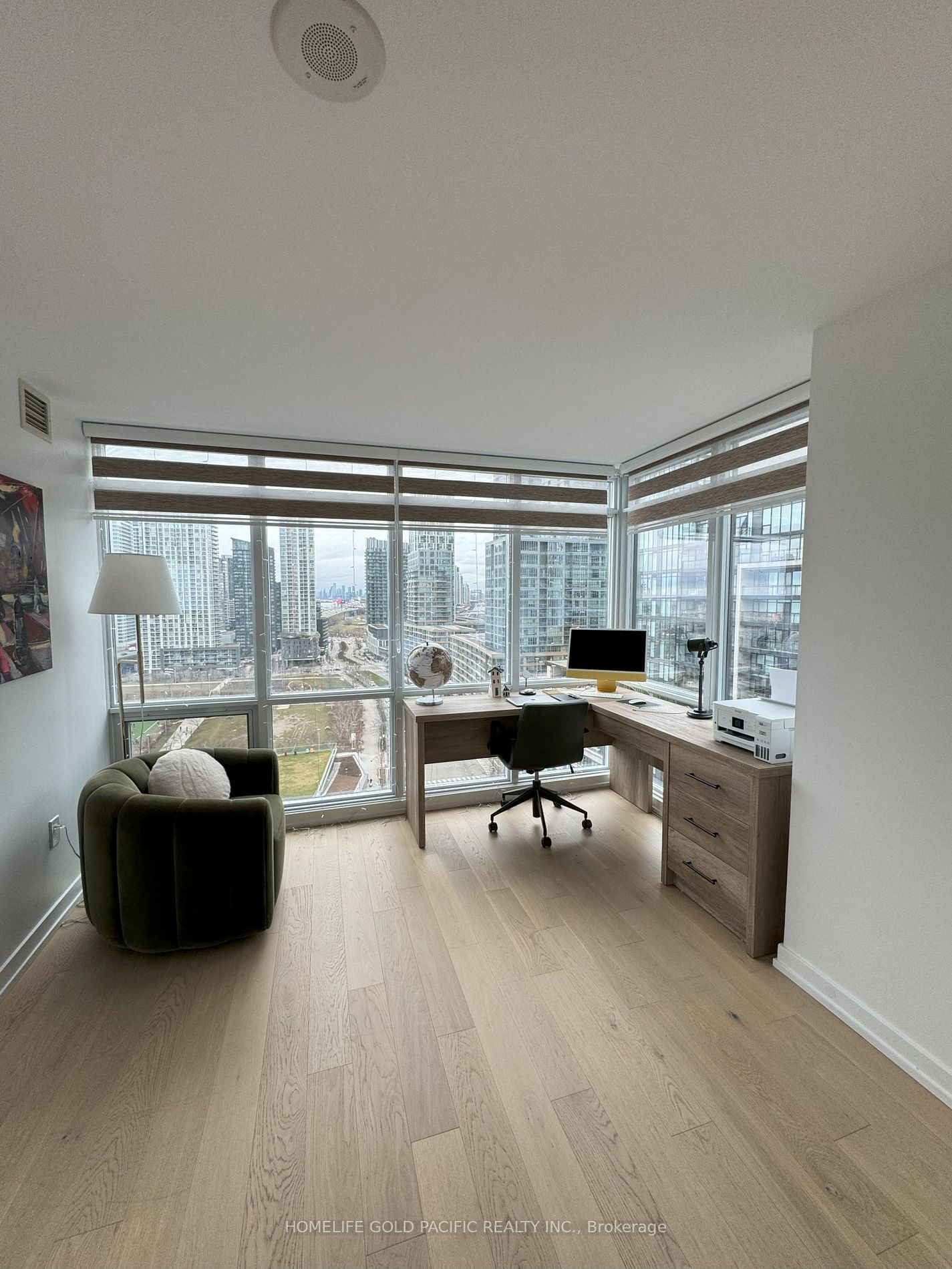 15 Fort York Blvd, unit 2103 for sale