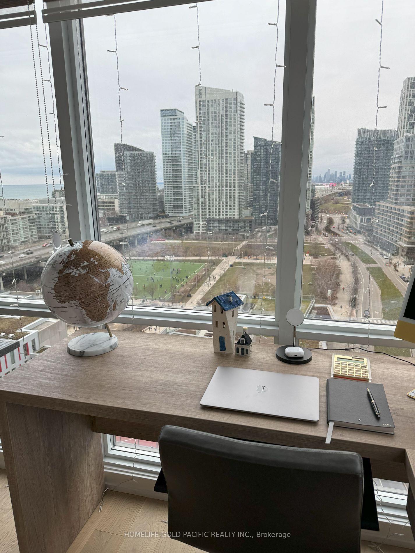 15 Fort York Blvd, unit 2103 for sale