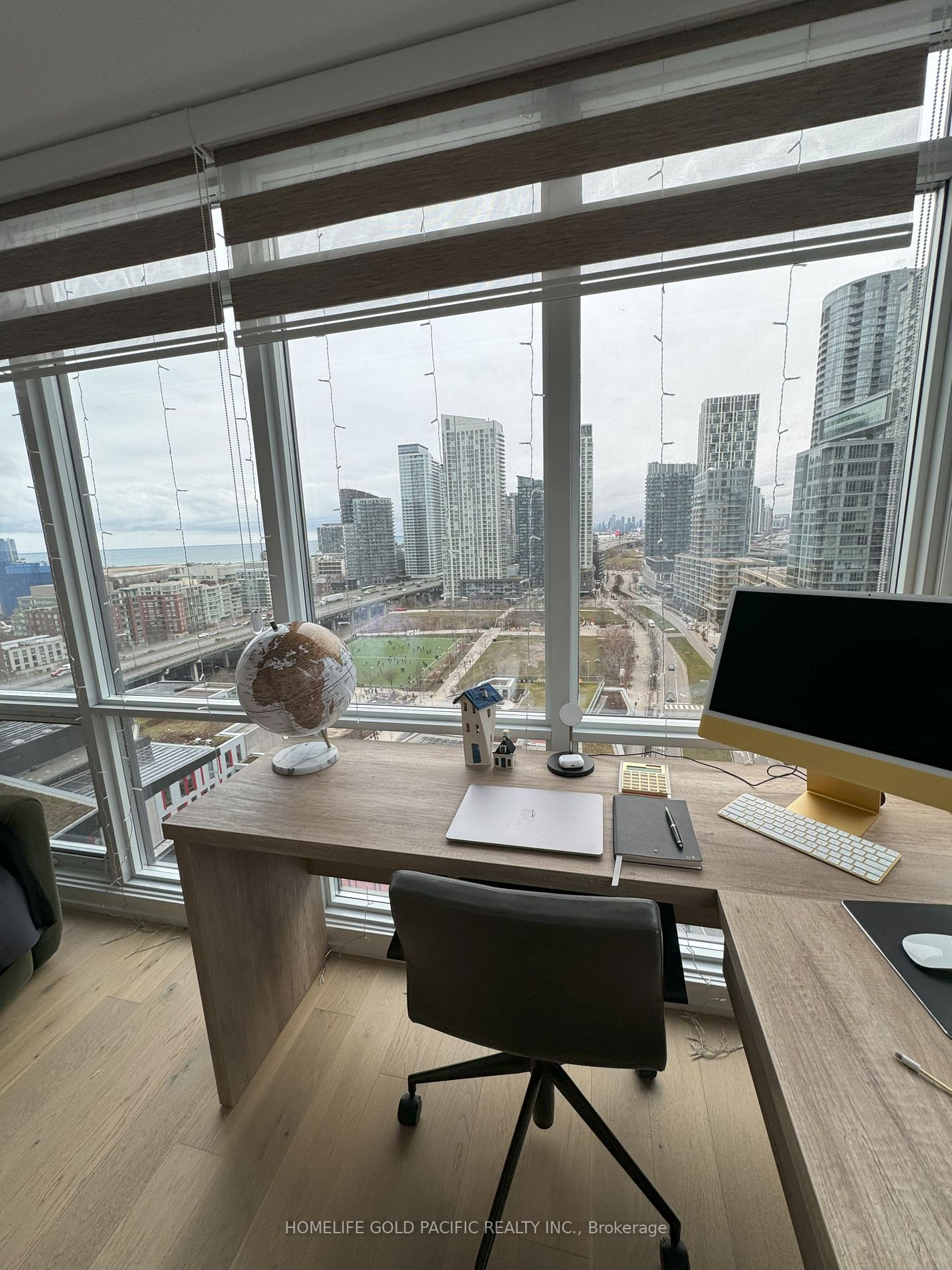 15 Fort York Blvd, unit 2103 for sale