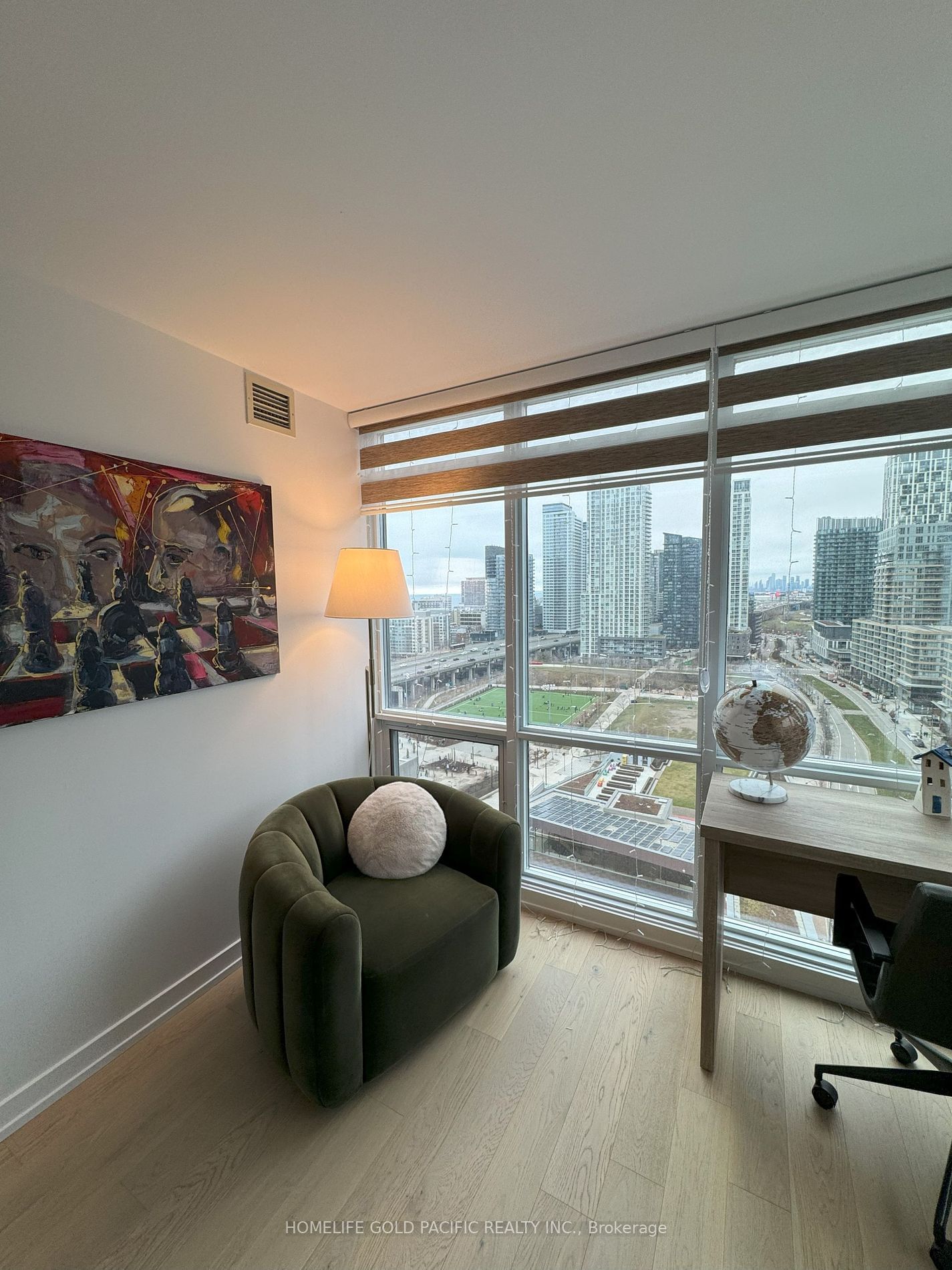 15 Fort York Blvd, unit 2103 for sale