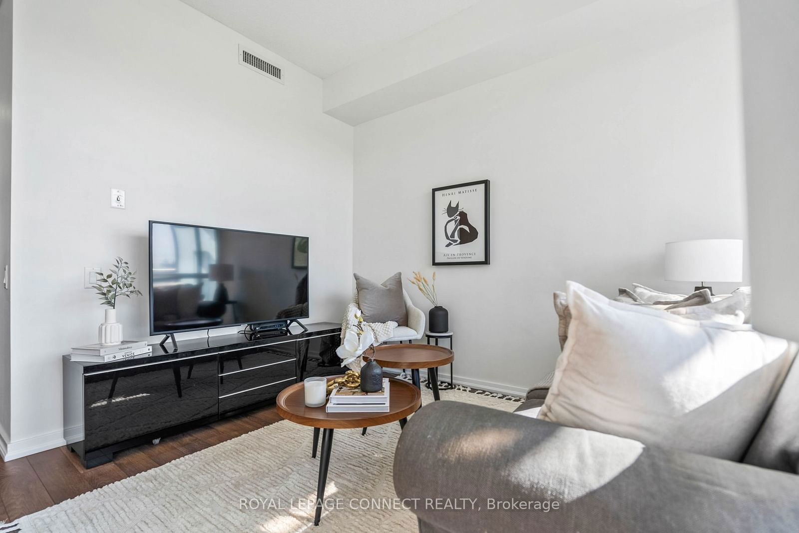 30 Canterbury Pl, unit 310 for sale