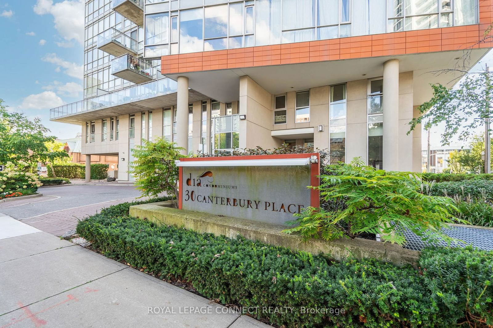 30 Canterbury Pl, unit 310 for sale