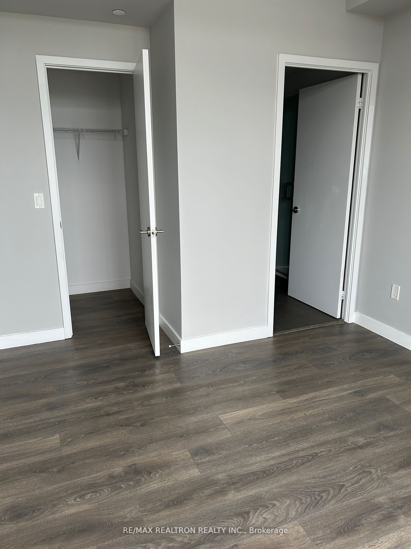 8 Eglinton Ave E, unit 3308 for rent