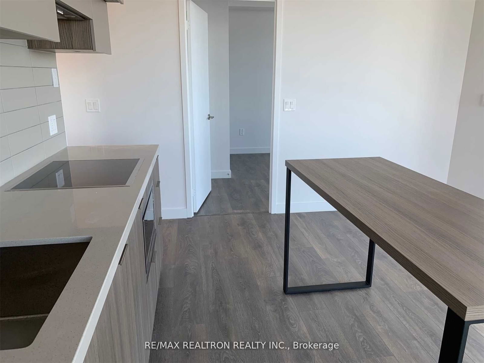 8 Eglinton Ave E, unit 3308 for rent