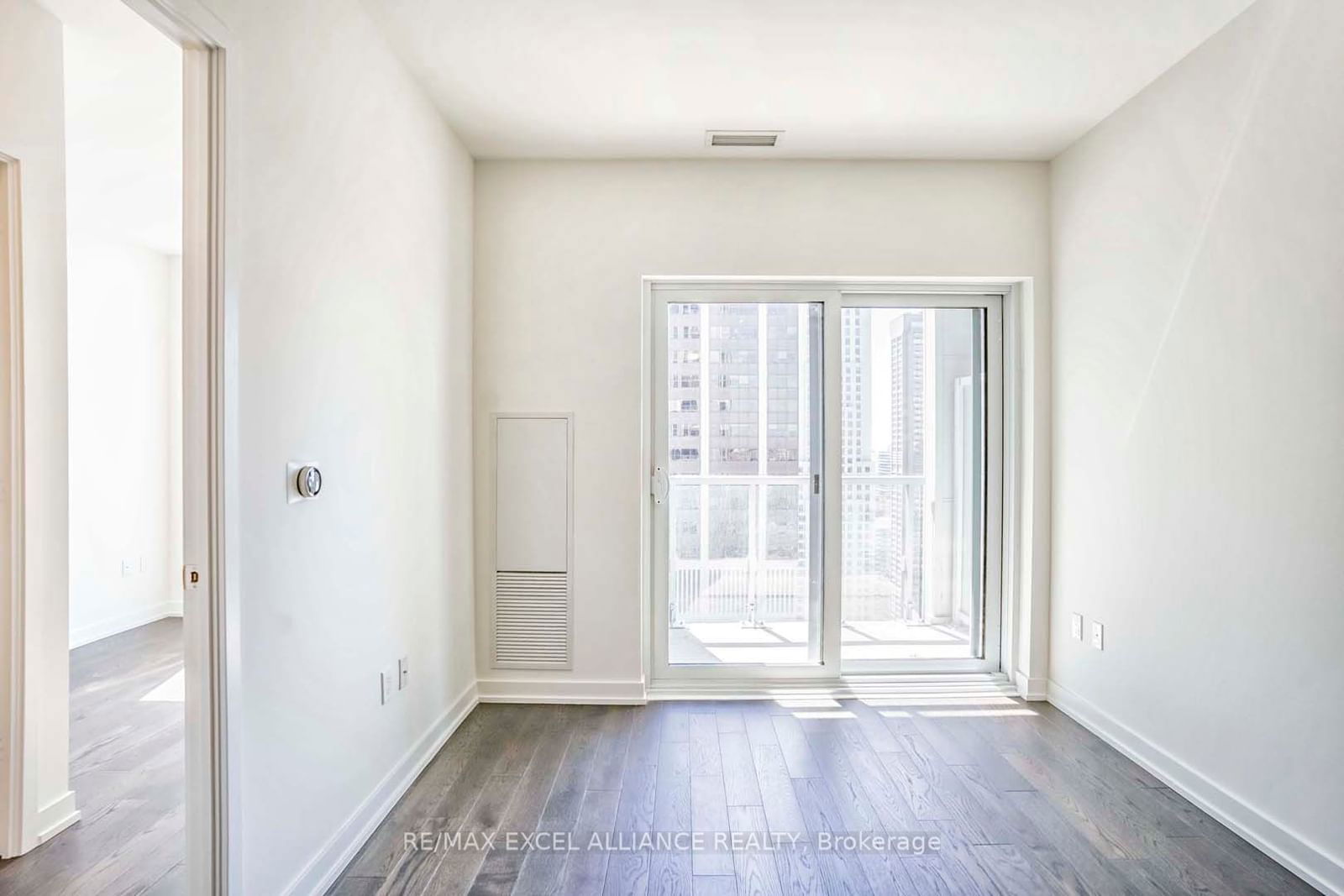 1 Yorkville Ave, unit 3112 for rent