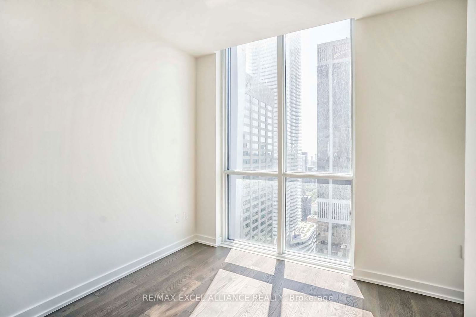 1 Yorkville Ave, unit 3112 for rent