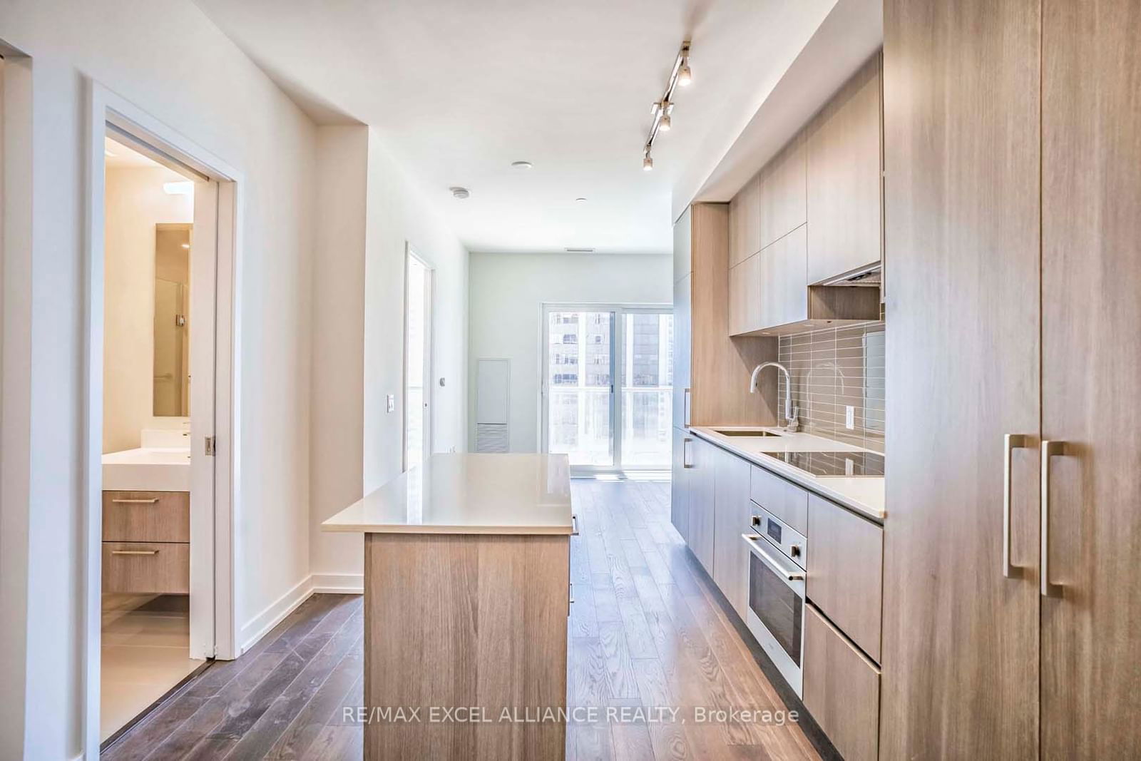 1 Yorkville Ave, unit 3112 for rent