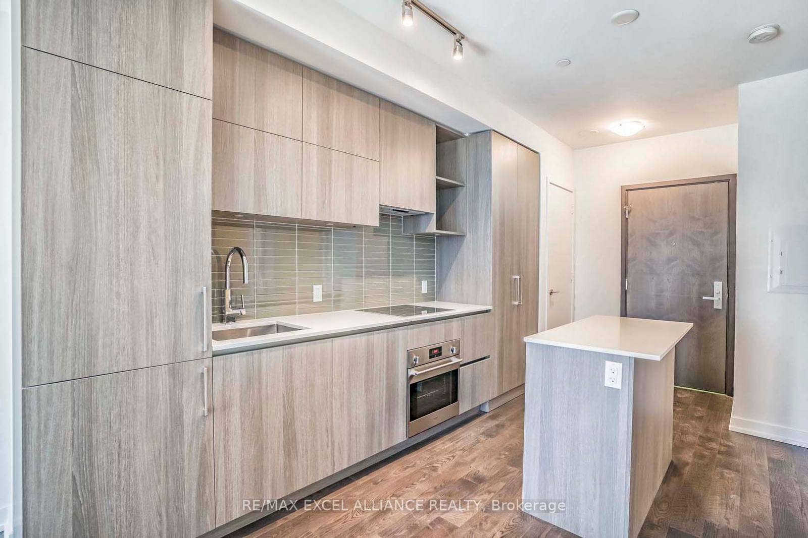 1 Yorkville Ave, unit 3112 for rent