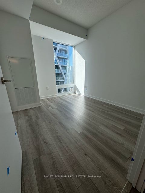 238 Simcoe St, unit 2606 for rent