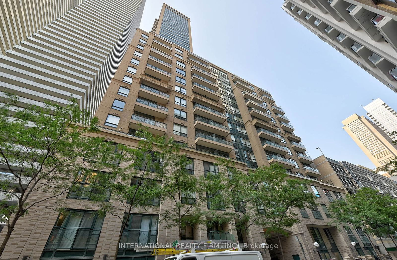 35 Hayden St, unit 2504 for rent