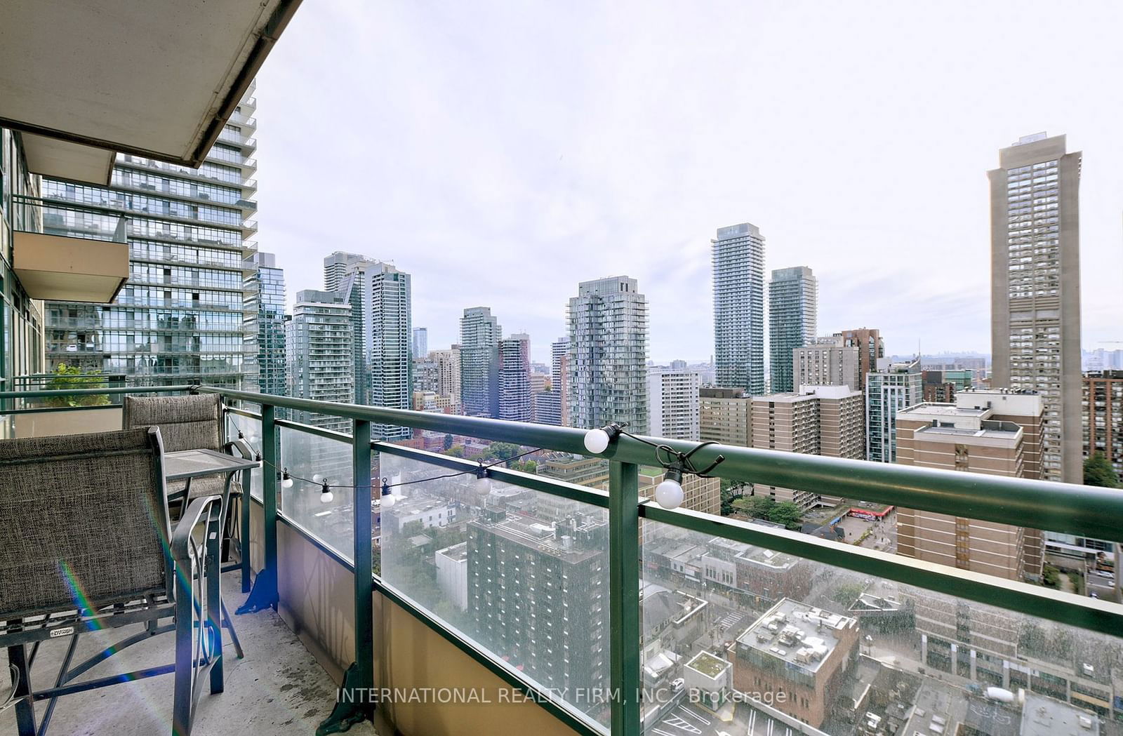 35 Hayden St, unit 2504 for rent