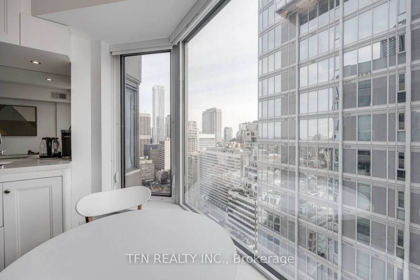 155 Yorkville Ave, unit 2910 for sale