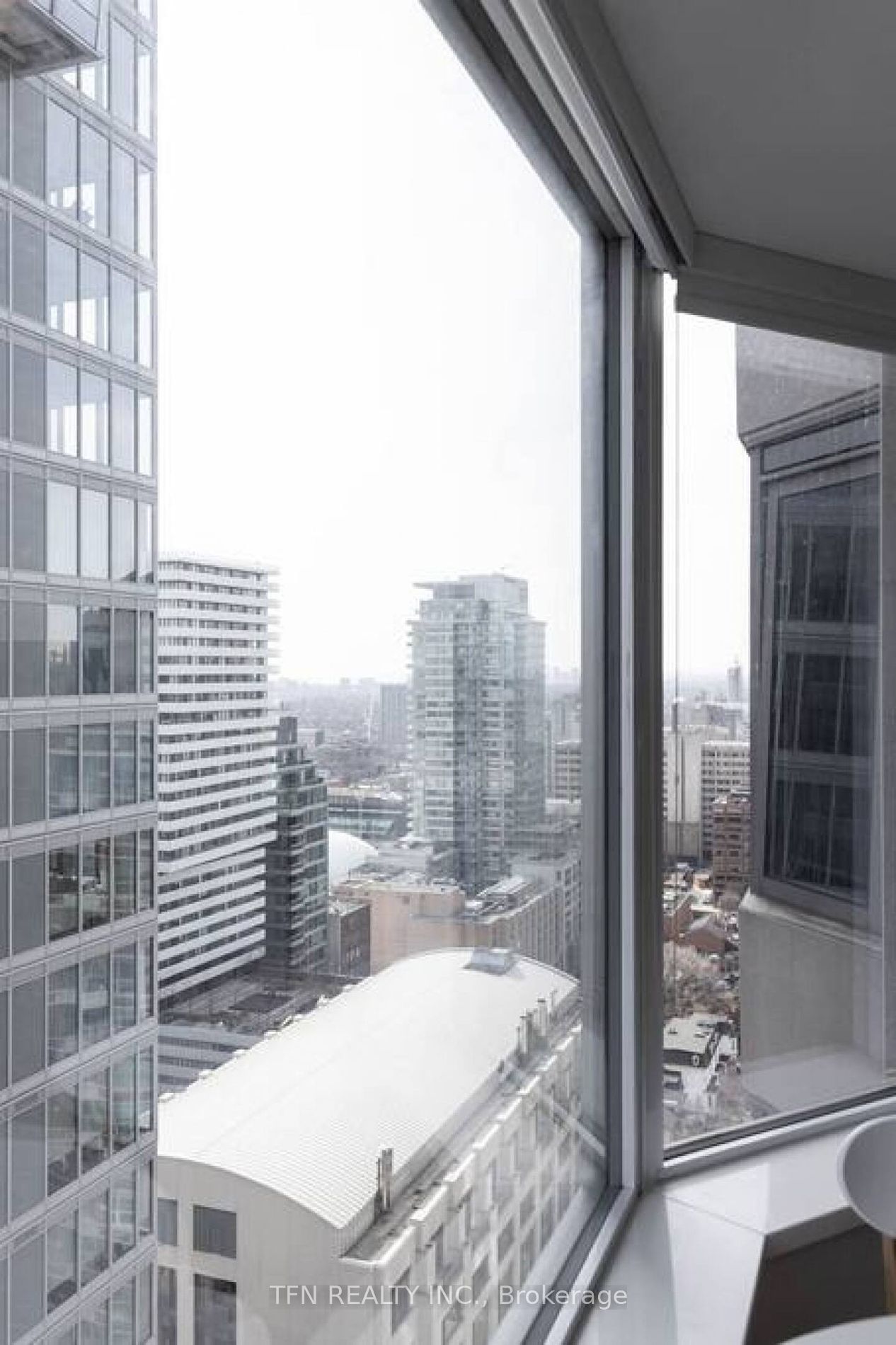 155 Yorkville Ave, unit 2910 for sale