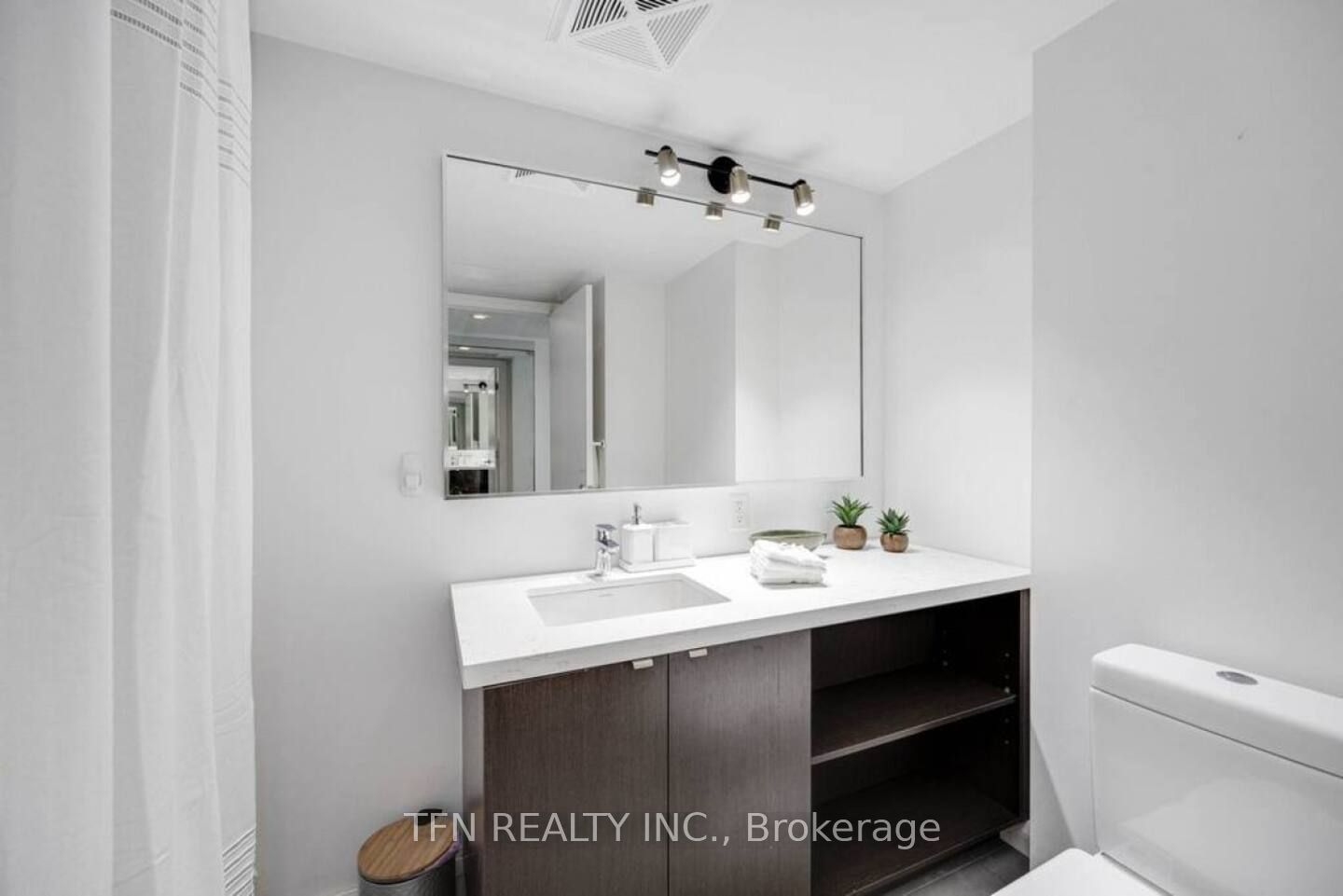 155 Yorkville Ave, unit 2910 for sale