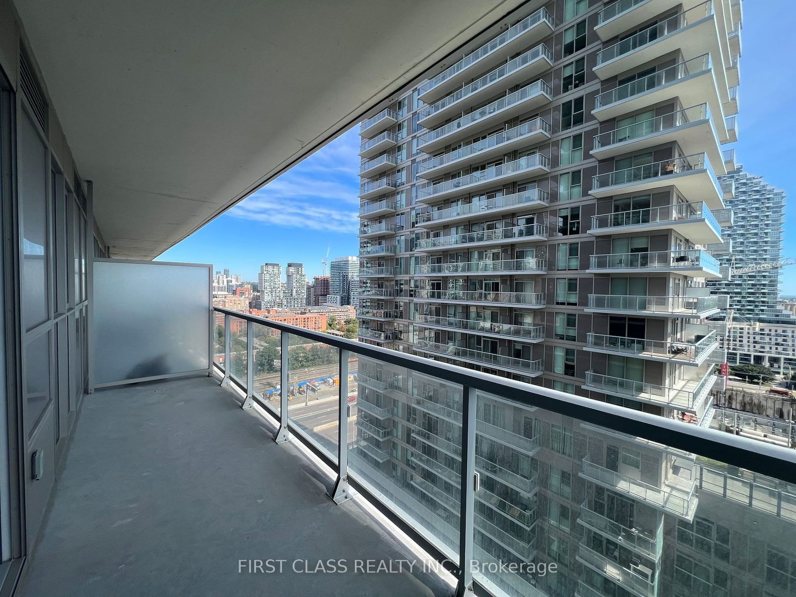 15 Lower Jarvis St, unit 1501 for rent