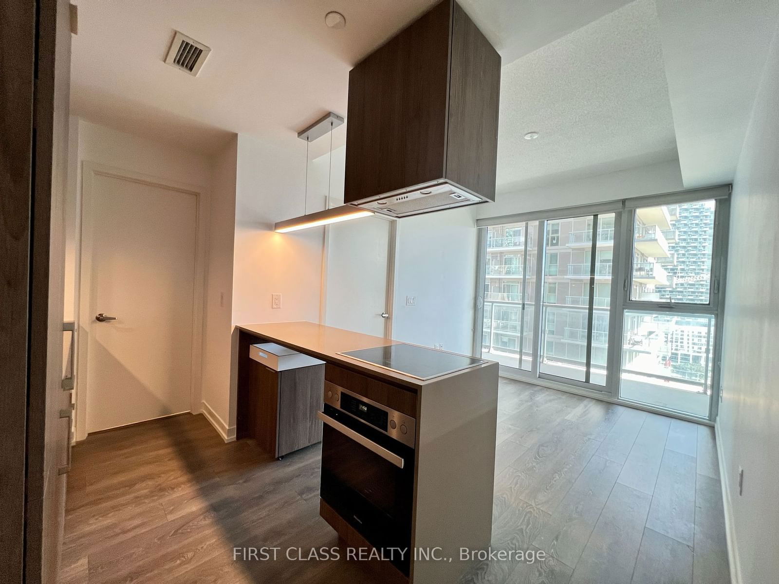 15 Lower Jarvis St, unit 1501 for rent