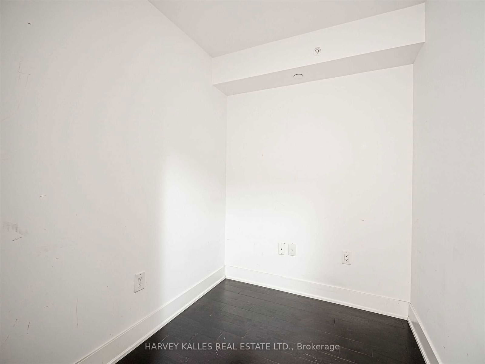 955 Bay St, unit 622 for rent