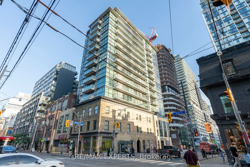 39 Sherbourne St, unit 903 for rent