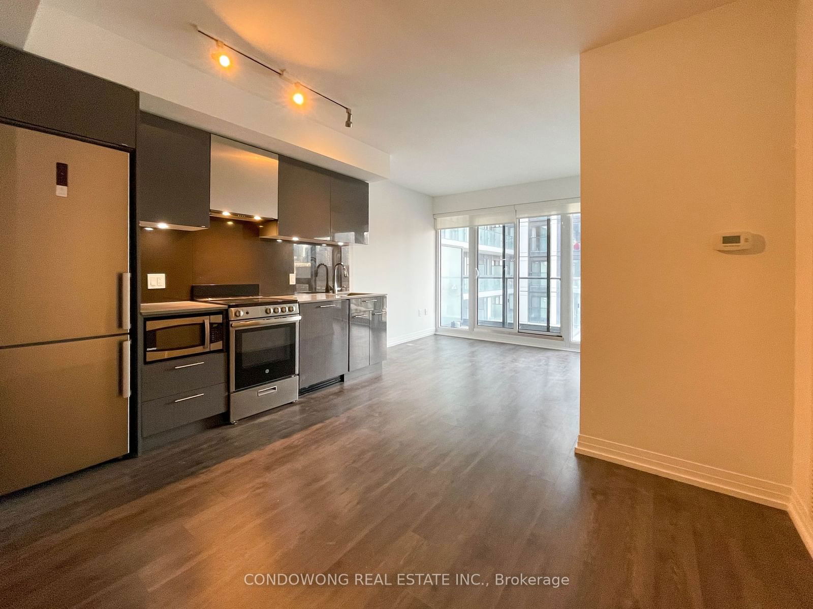 251 Jarvis St, unit 1507 for rent