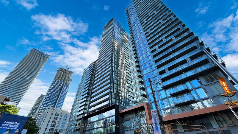 28 Wellesley St E, unit 909 for rent