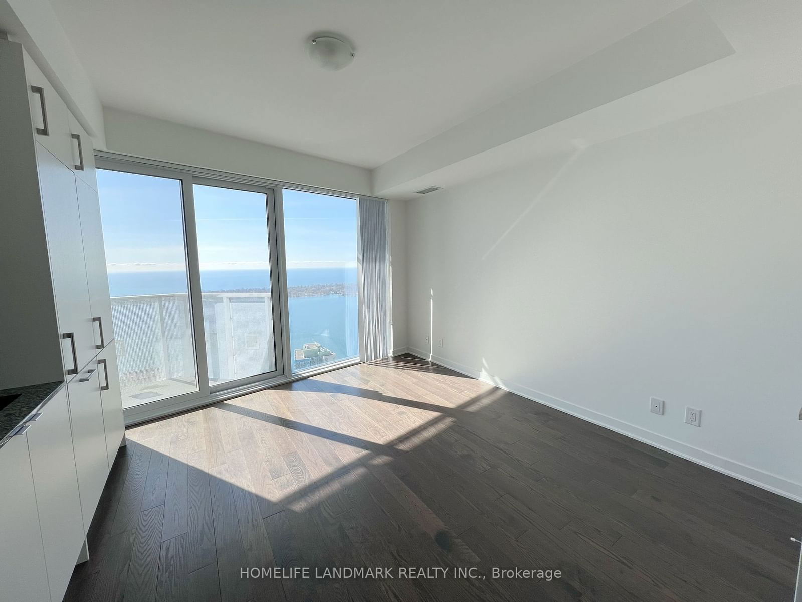 100 Harbour St, unit 6108 for rent