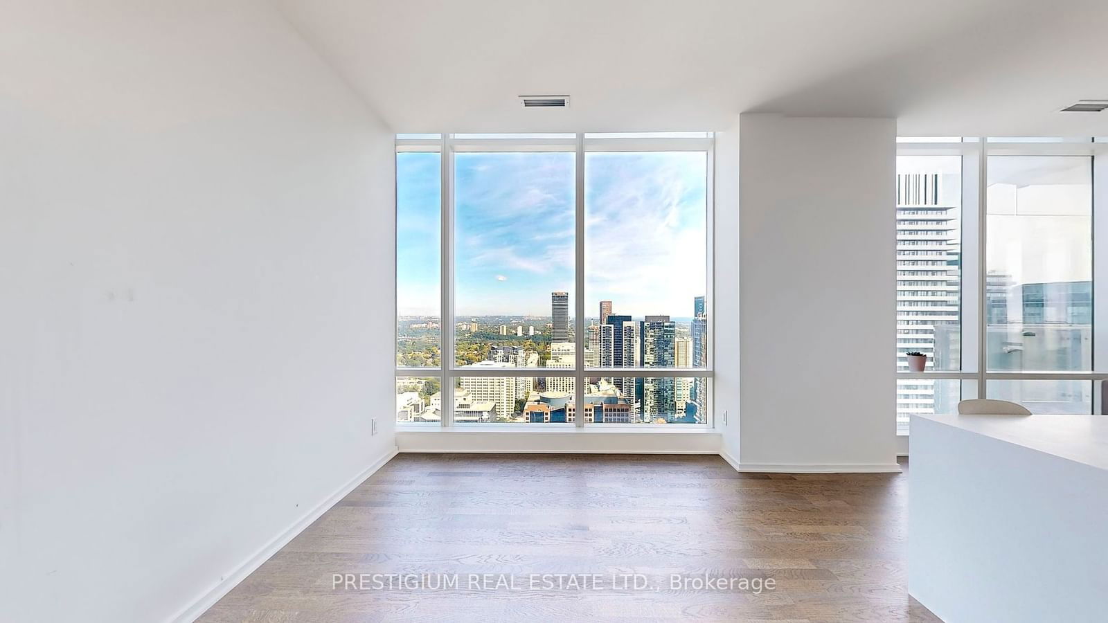 1 Bloor St E, unit 4204 for sale