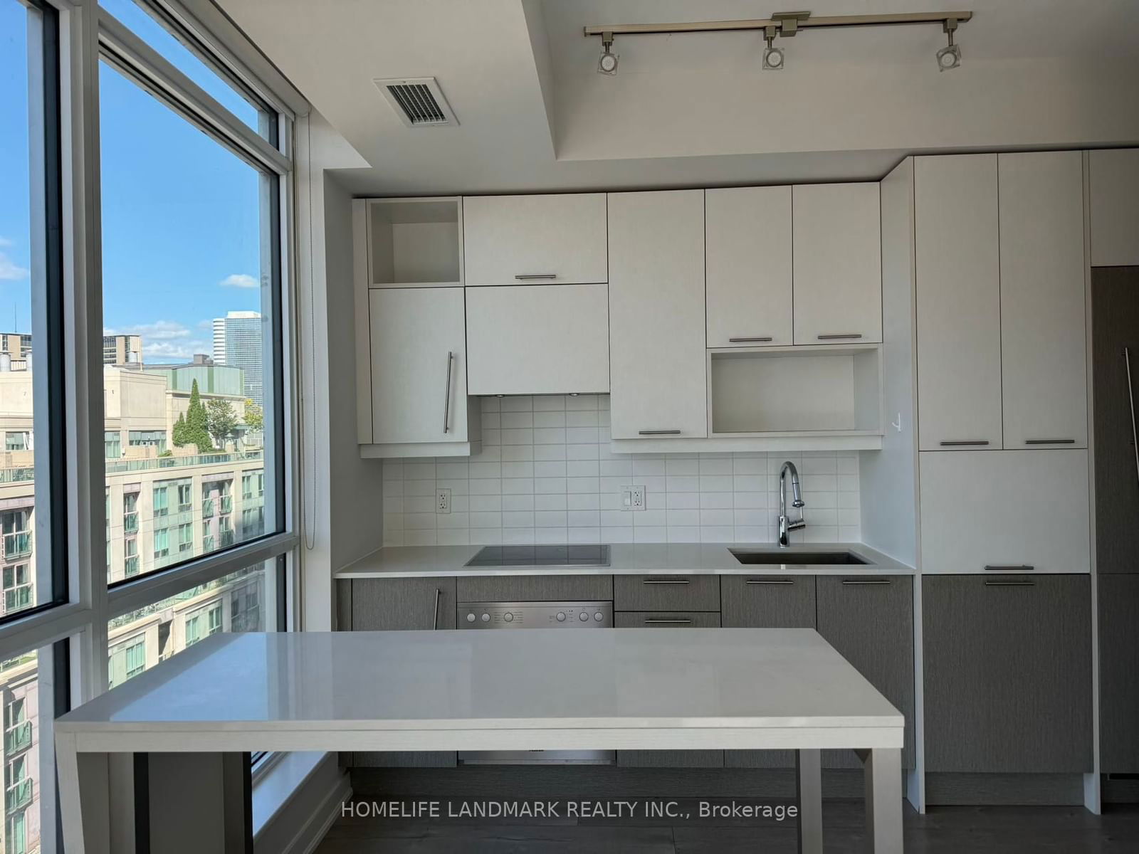 199 Richmond St W, unit #1409 for sale