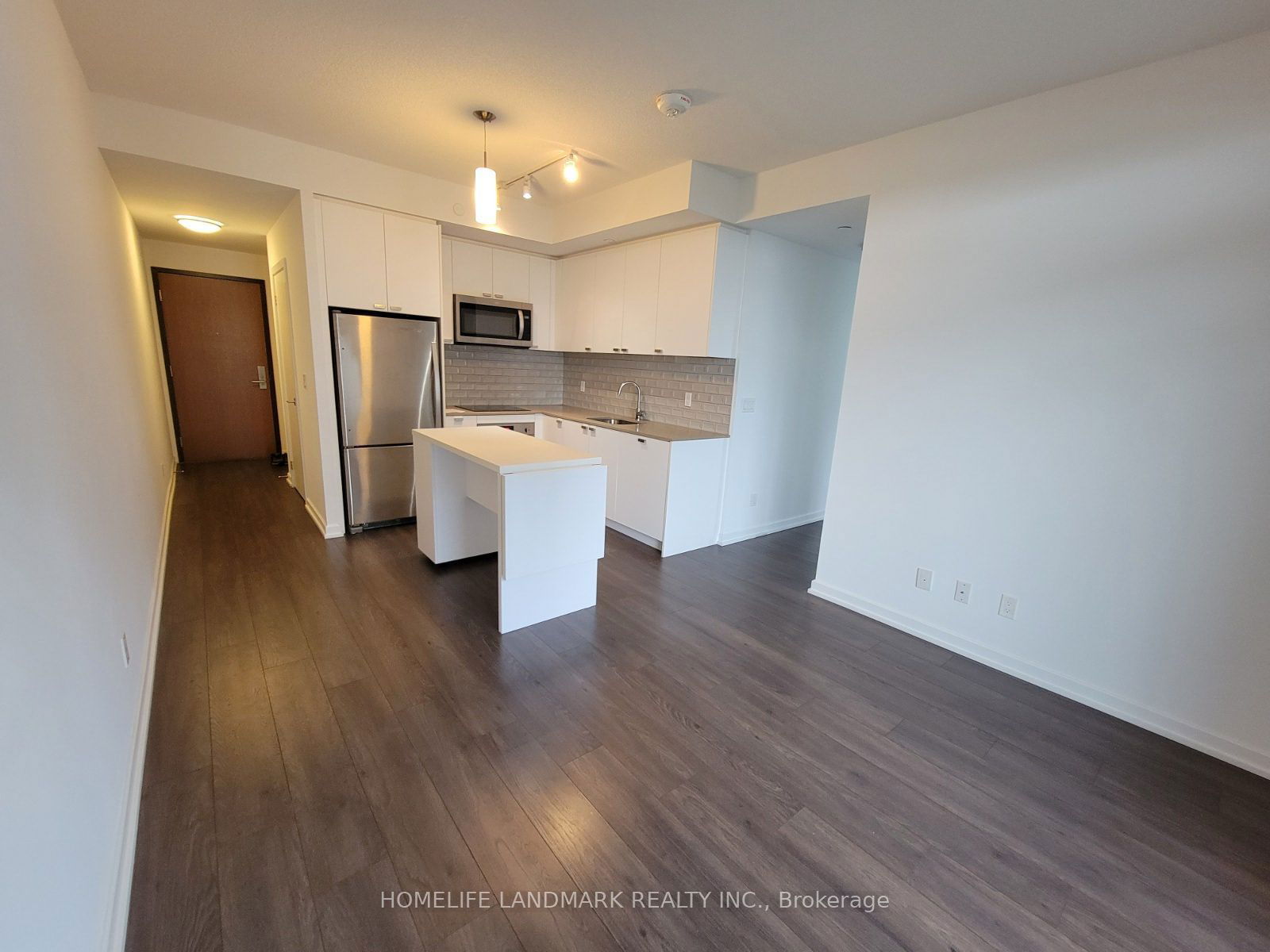 56 Forest Manor Rd, unit 810 for rent