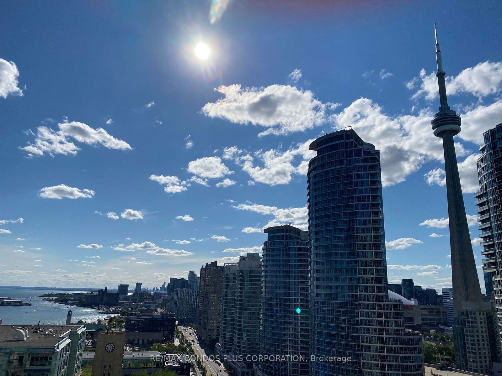 77 HARBOUR Sq, unit 2109 for rent