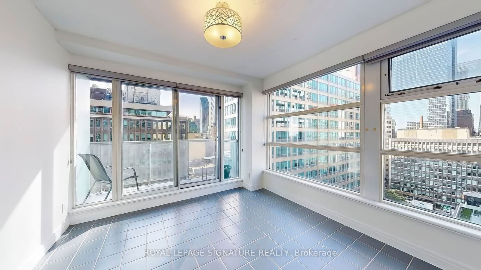 50 Lombard St, unit 1704 for rent