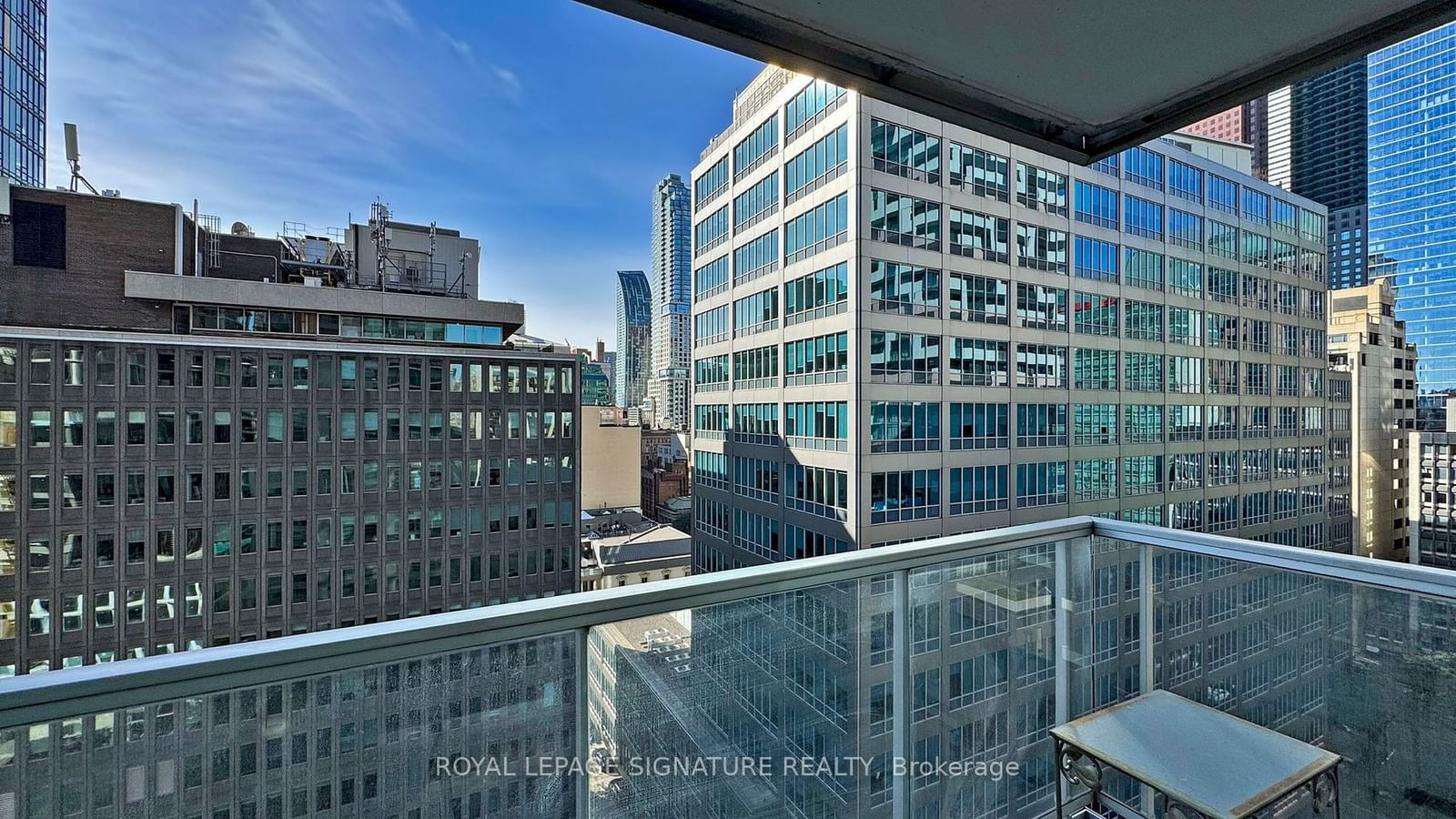 50 Lombard St, unit 1704 for rent